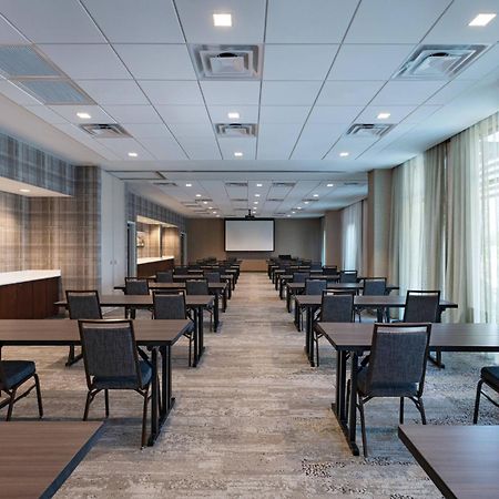 Courtyard Dallas Гранд Прери Екстериор снимка