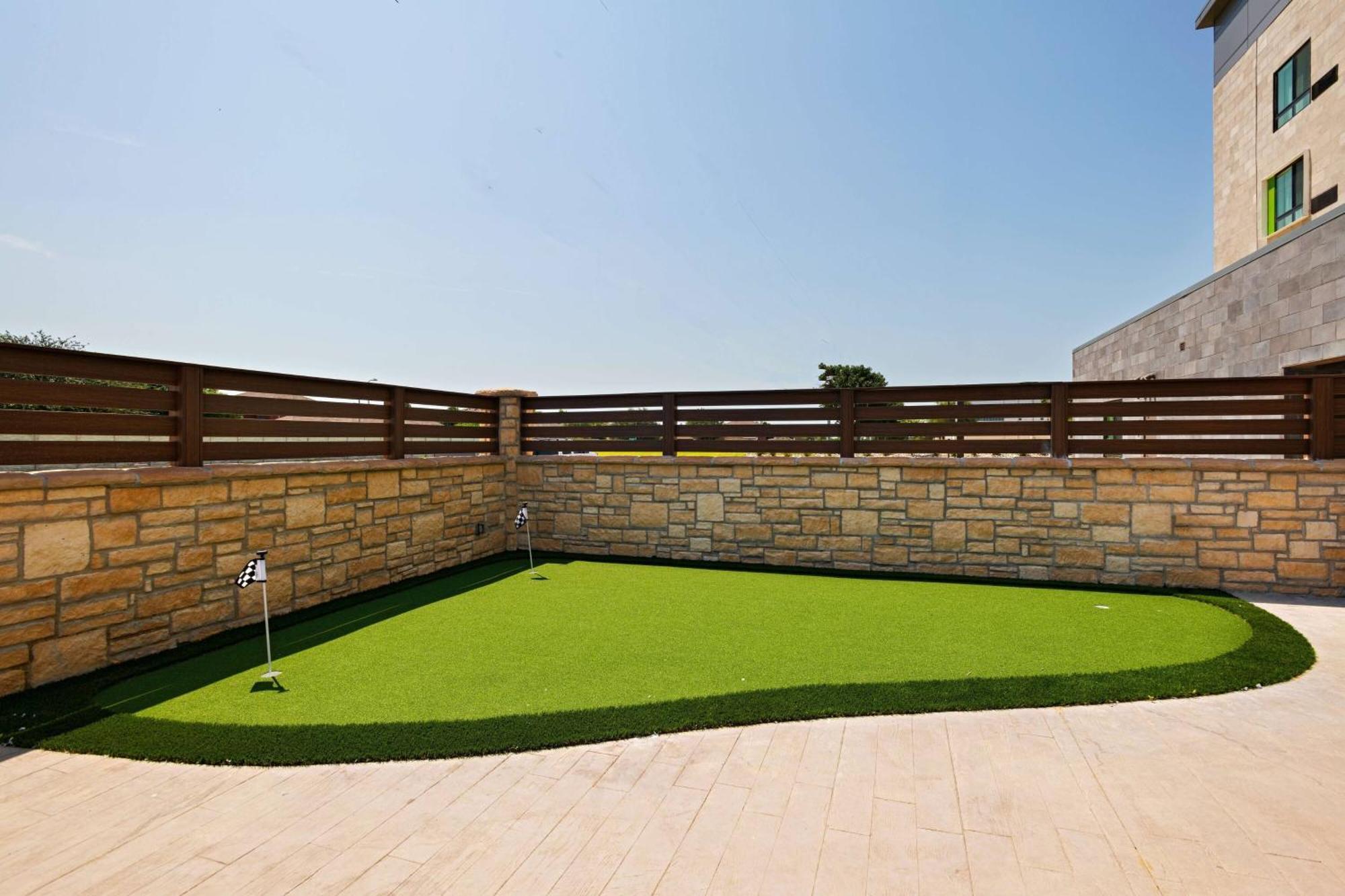 Courtyard Dallas Гранд Прери Екстериор снимка