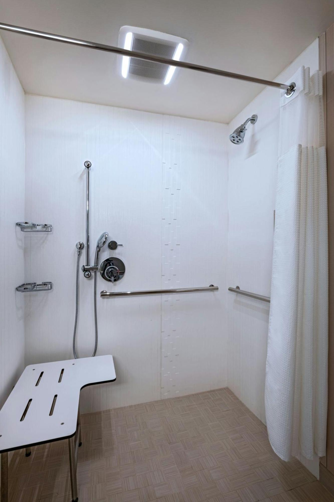 Courtyard Dallas Гранд Прери Екстериор снимка